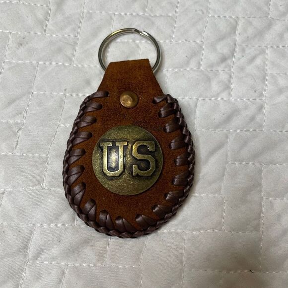 Handmade Custom Brown Keychain w/ Gold Tone US Logo - OS - Picture 1 of 2
